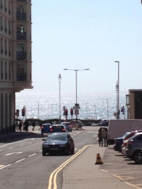 Flash Brighton Top Central Beach Studios
